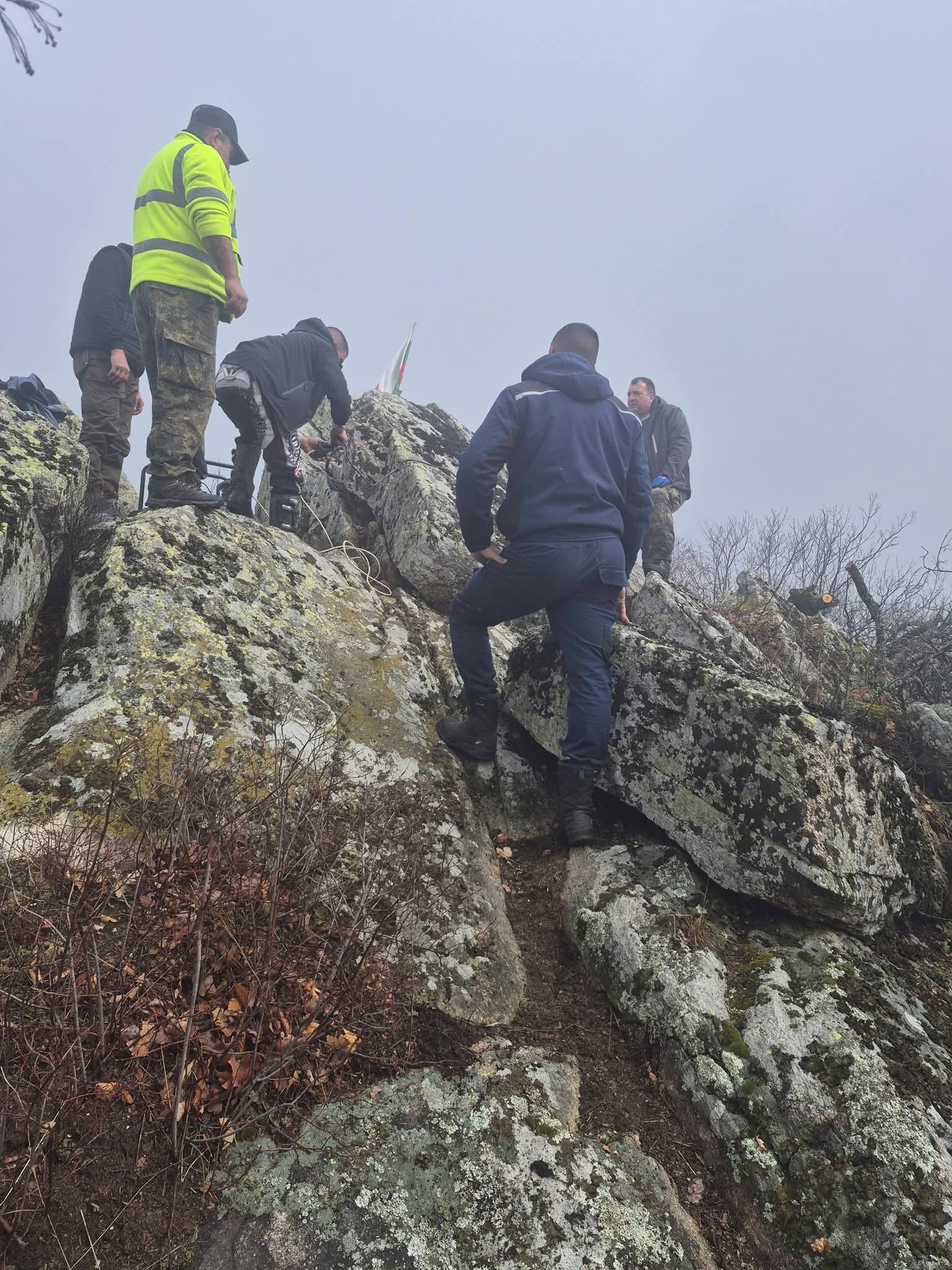 Izgrazhdat turisticheska rampa vrah orela nad 4 2026 новините от българия днес е ден, който ще остане в историята на&nbsp; климент! С първа копка и силен общ дух започна изграждането на... Изграждат туристическа рампа на връх орела над климент 2026 българия новините balgarianovinite. Com 2026-03-28 19:04:40 изграждат туристическа рампа на връх орела над климент 2026 информационна агенция за разследваща журналистика и разследващ репортаж бургас, българия