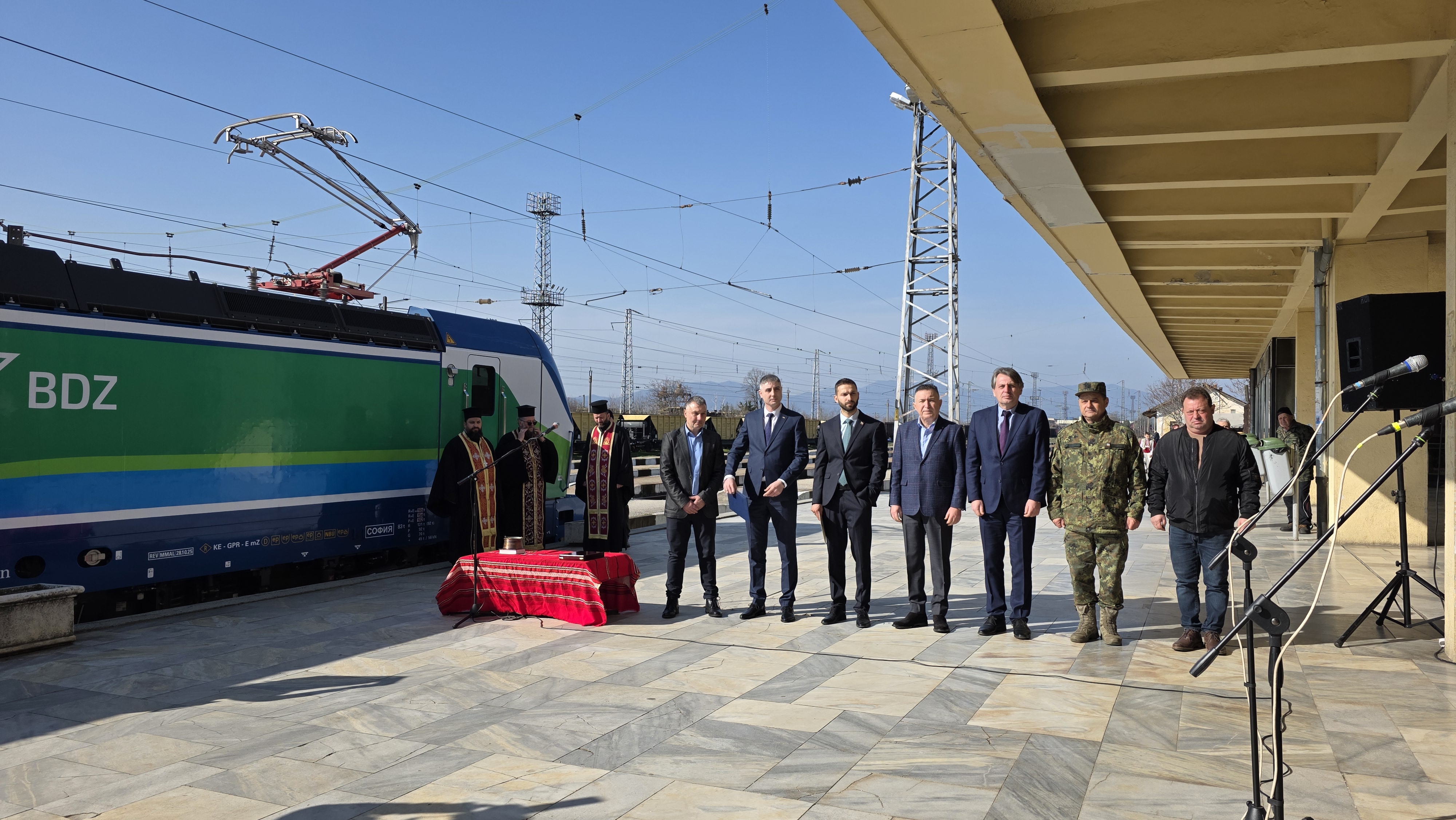 Носи името васил karlovo predstaven lokomotiva koyto nosi imeto 2026 новините от българия най-новият локомотив на бдж, който носи името „васил левски“ бе представен в карлово на официална церемония.... В карлово бе представен  локомотива, който носи името „васил левски“ 2026 българия новините balgarianovinite. Com 2026-03-04 13:18:00 носи името васил в карлово бе представен  локомотива, който носи името „васил левски“ 2026 информационна агенция за разследваща журналистика и разследващ репортаж бургас, българия