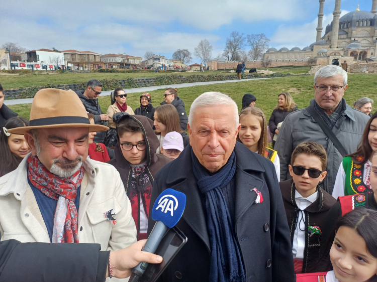 Kmetat svilengrad arh anastas karchev razdade 4 2026 новините от българия за поредна година генералното консулство на република българия в одрин организира раздаване на мартеници на... Кметът на свиленград арх. Анастас карчев раздаде мартеници в центъра на одрин 2026 българия новините balgarianovinite. Com 2026-03-02 08:16:05 кметът на свиленград арх. Анастас карчев раздаде мартеници в центъра на одрин 2026 информационна агенция за разследваща журналистика и разследващ репортаж бургас, българия