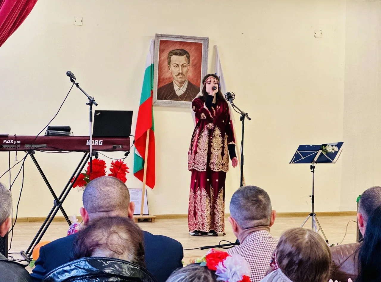 Narodno chitalishte georgi benkovski 1937 otbe 2 2026 новините от българия по повод рамазан байрам в русе се проведе празничен концерт, организиран от народно читалище „георги бенковски –... Народно читалище „георги бенковски – 1937“ отбеляза рамазан байрам с празничен концерт 2026 българия новините balgarianovinite. Com 2026-03-22 18:34:00 народно читалище „георги бенковски – 1937“ отбеляза рамазан байрам с празничен концерт 2026 информационна агенция за разследваща журналистика и разследващ репортаж бургас, българия