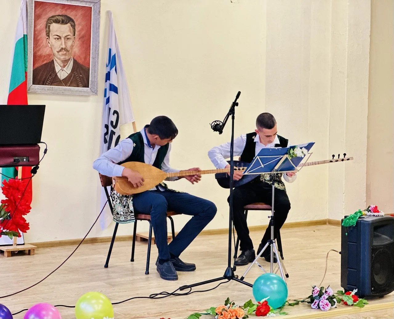 Narodno chitalishte georgi benkovski 1937 otbe 3 2026 новините от българия по повод рамазан байрам в русе се проведе празничен концерт, организиран от народно читалище „георги бенковски –... Народно читалище „георги бенковски – 1937“ отбеляза рамазан байрам с празничен концерт 2026 българия новините balgarianovinite. Com 2026-03-22 18:34:00 народно читалище „георги бенковски – 1937“ отбеляза рамазан байрам с празничен концерт 2026 информационна агенция за разследваща журналистика и разследващ репортаж бургас, българия