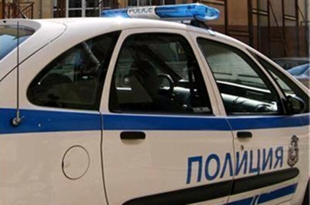 След скандал в плевенско село: Агресивен мъж обижда и псува полицаи и медици от Спешна помощ 2026