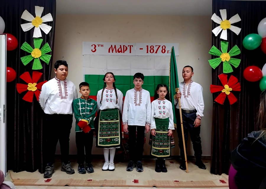 Tarzhestven kontsert narodno chitalishte zora 1 2026 новините от българия с тържествен концерт по случай трети март, народно читалище „зора-1990г. “ село победа отбеляза 148г. От... С тържествен концерт народно читалище „зора-1990г. “, победа отбеляза трети март 2026 българия новините balgarianovinite. Com 2026-03-03 10:43:28 с тържествен концерт народно читалище „зора-1990г. “, победа отбеляза трети март 2026 информационна агенция за разследваща журналистика и разследващ репортаж бургас, българия