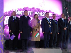 Veliko tarnovo otbelyazva tarzhestveno mart 20 2 2026 новините от българия велико търново посрещна своя пролетен празник в предизборна обстановка и с мартенски дъжд. Тържествата започнаха... Велико търново отбелязва тържествено 22 март 2026 българия новините balgarianovinite. Com 2026-03-22 11:42:23 велико търново отбелязва тържествено 22 март 2026 информационна агенция за разследваща журналистика и разследващ репортаж бургас, българия