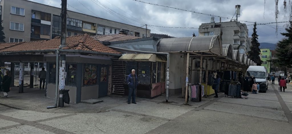 Zapochva remont obshtinskiya pazar peshtera 20 1 2026 новините от българия финансирането е от мррб и е в размер на 789 946 евро кметът на община пещера йордан младенов даде официален старт... Започва ремонт на общинския пазар в пещера 2026 българия новините balgarianovinite. Com 2026-03-23 12:07:41 започва ремонт на общинския пазар в пещера 2026 информационна агенция за разследваща журналистика и разследващ репортаж бургас, българия