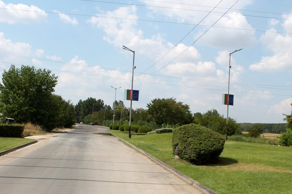 Obshtina svilengrad podmeni ulichnoto osvetlen 1 2026 новините от българия общинско предприятие „благоустрояване и озеленяване“ извърши акция по подмяна на уличното осветление на пътната... Община свиленград подмени уличното осветление между свиленград и кв. „кап. Петко войвода“ 2026 българия новините balgarianovinite. Com 2026-08-28 09:41:08 община свиленград подмени уличното осветление между свиленград и кв. „кап. Петко войвода“ 2026 информационна агенция за разследваща журналистика и разследващ репортаж бургас, българия