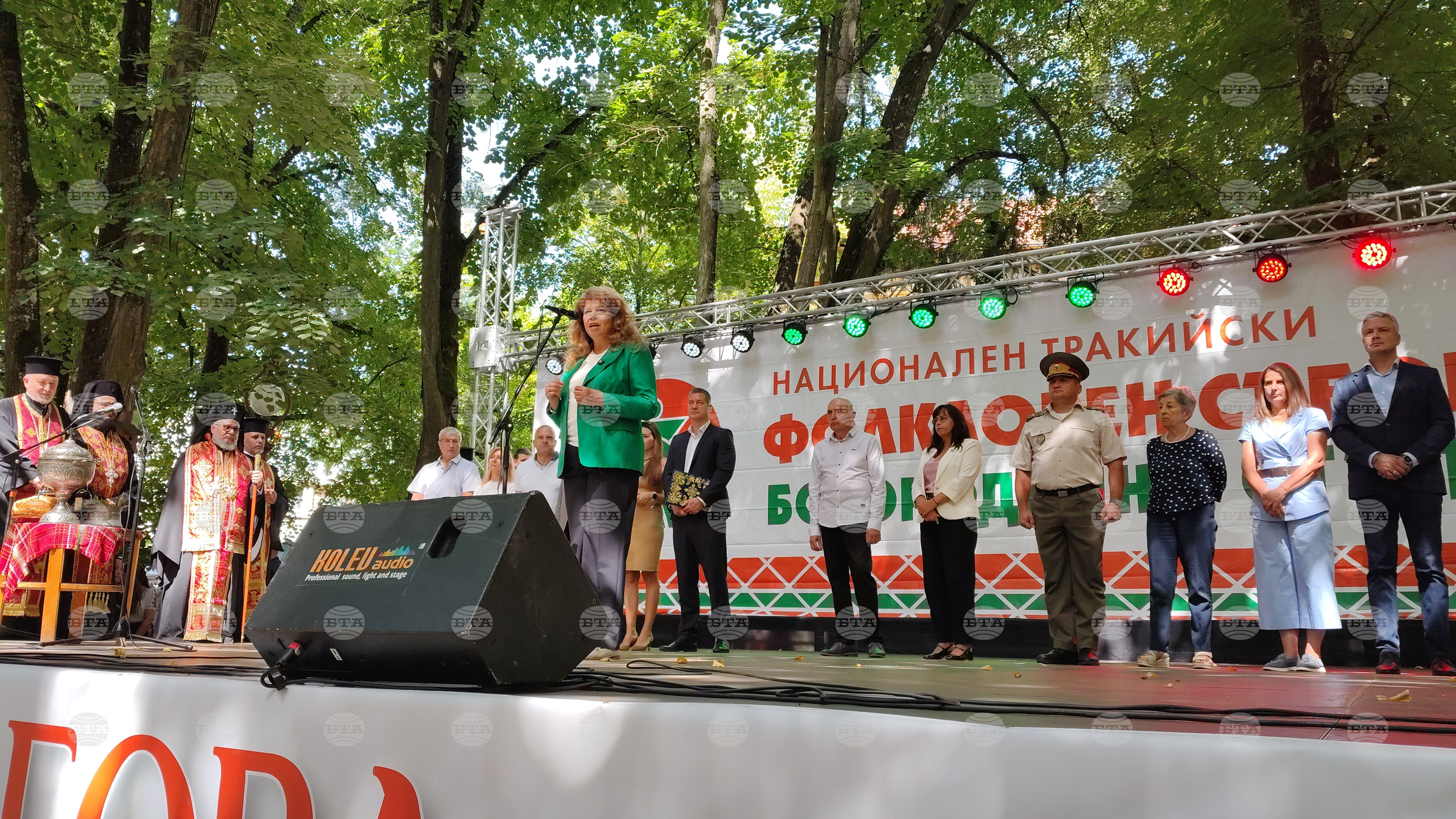 Thracian folklore festival celebrates magic bu 2026 world news from bulgaria balgarianovinite. Com speaking at the opening ceremony of the 20th edition of the national thracian folklore festival... Thracian folklore festival celebrates magic of bulgarian heritage, president iotova says 2026 българия новините balgarianovinite. Com 2026-08-29 12:31:17 thracian folklore festival celebrates magic of bulgarian heritage, president iotova says 2026 investigative journalism and investigative reporting news agency burgas bulgaria