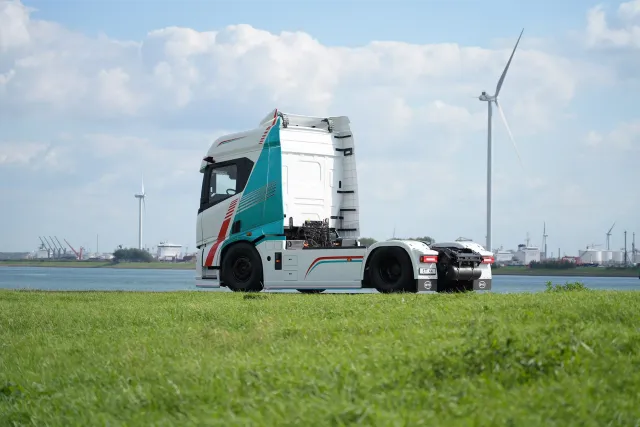 Авто byd predstavi noviya elektricheski vlekach evr 1 2026 новините от българия по време на изложението iaa transportation 2026 в хановер, китайският гигант byd представи новия си флагмански... Byd представи новия си електрически влекач в европа 2026 българия новините balgarianovinite. Com 2026-09-16 13:00:54 авто byd представи новия си електрически влекач в европа 2026 информационна агенция за разследваща журналистика и разследващ репортаж бургас, българия