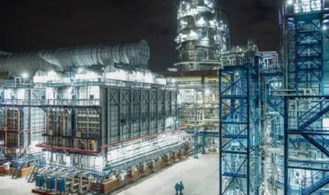 Московският нефтопреработвателен завод е поразен при атака на ВСУ 2026