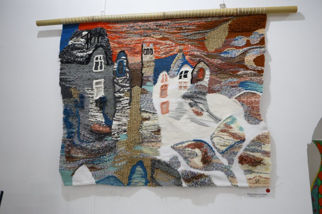Nishkite koito svarzvat otkrita art galeriyata 8 2026 новините от българия днес – 1 септември, в арт галерията на свиленград, се състоя откриването на изложба – текстилен дизайн... „нишките, които ни свързват“ бе открита в арт галерията на свиленград 2026 българия новините balgarianovinite. Com 2026-09-01 18:52:17 „нишките, които ни свързват“ бе открита в арт галерията на свиленград 2026 информационна агенция за разследваща журналистика и разследващ репортаж бургас, българия