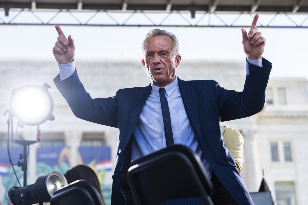 Robert Kennedy Jr. reveals expensive gifts from major donor
