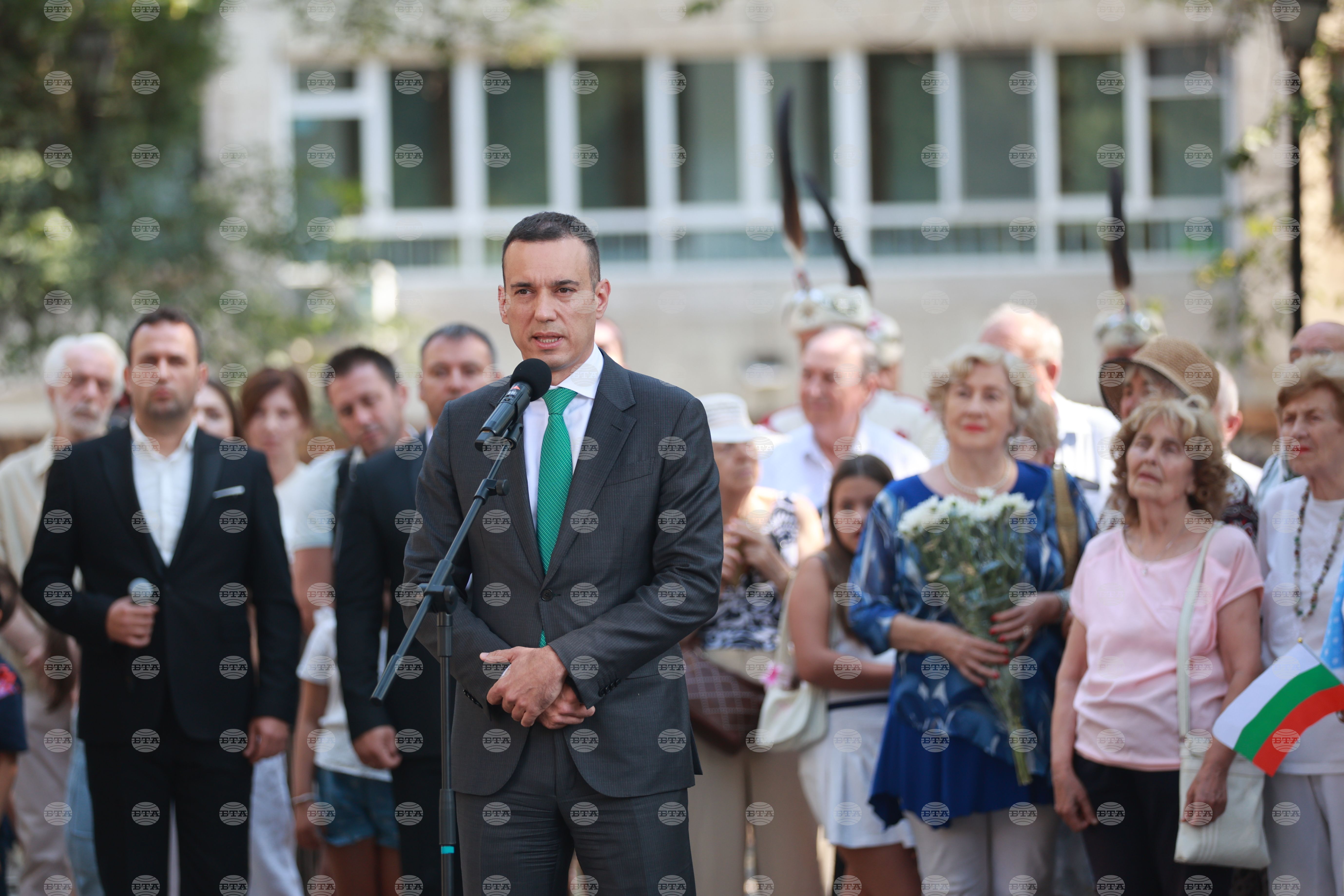 Sofia mayor terziev says unification day among 2026 world news from bulgaria balgarianovinite. Com speaking at a ceremony dedicated to the 141st anniversary of the unification day in front of... Sofia mayor terziev says unification day is among brightest dates in bulgarian history 2026 българия новините balgarianovinite. Com 2026-09-06 09:35:00 sofia mayor terziev says unification day is among brightest dates in bulgarian history 2026 investigative journalism and investigative reporting news agency burgas bulgaria