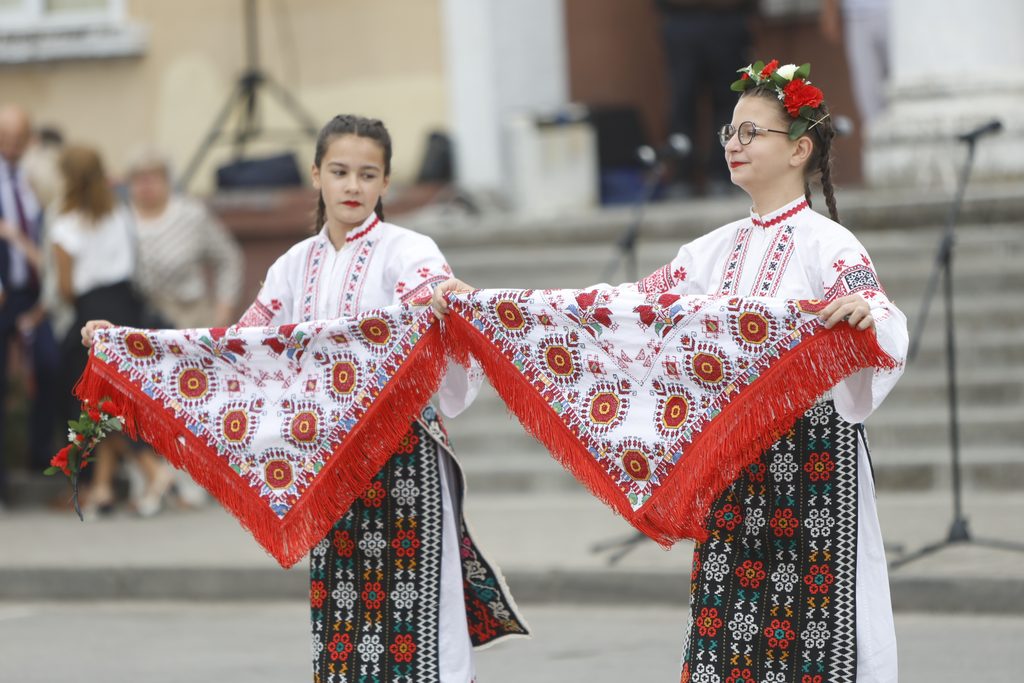 Ден на независимостта svilengrad otbelyaza tarzhestveno septemvri de 42 2026 новините от българия <img loading="lazy" decoding="async" width="1024" height="683" data-id="107581" data-src="https://balgarianovinite. Com/wp-content/uploads/2026/09/svilengrad-otbelyaza-tarzhestveno-septemvri-de-28. Jpg" alt="" class="wp-image-107581" data-srcset="https://balgarianovinite. Com/wp-content/uploads/2026/09/svilengrad-otbelyaza-tarzhestveno-septemvri-de-28. Jpg 1024w, https://balgarianovinite. Com/wp-content/uploads/2026/09/svilengrad-otbelyaza-tarzhestveno-septemvri-de-163. Jpg 300w, https://balgarianovinite. Com/wp-content/uploads/2026/09/svilengrad-otbelyaza-tarzhestveno-septemvri-de-164. Jpg 150w, https://balgarianovinite. Com/wp-content/uploads/2026/09/svilengrad-otbelyaza-tarzhestveno-septemvri-de-165. Jpg 768w, https://balgarianovinite. Com/wp-content/uploads/2026/09/svilengrad-otbelyaza-tarzhestveno-septemvri-de-166. Jpg 1536w, https://e-svilengrad. Com/wp-content/uploads/2026/09/j3a8259-2048x1365. Jpg 2048w" data-sizes="auto, (max-width: 1024px) 100vw, 1024px"... Свиленград отбеляза тържествено 22 септември – ден на независимостта /снимки/ 2026 българия новините balgarianovinite. Com 2026-09-22 10:31:06 ден на независимостта свиленград отбеляза тържествено 22 септември – ден на независимостта /снимки/ 2026 информационна агенция за разследваща журналистика и разследващ репортаж бургас, българия