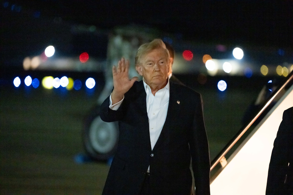 Trump reportedly rejects iranian proposal and plans to resume bombing after election 2026 | trump reportedly rejects 2026 world news from bulgaria - balgarianovinite. Com Donald trump