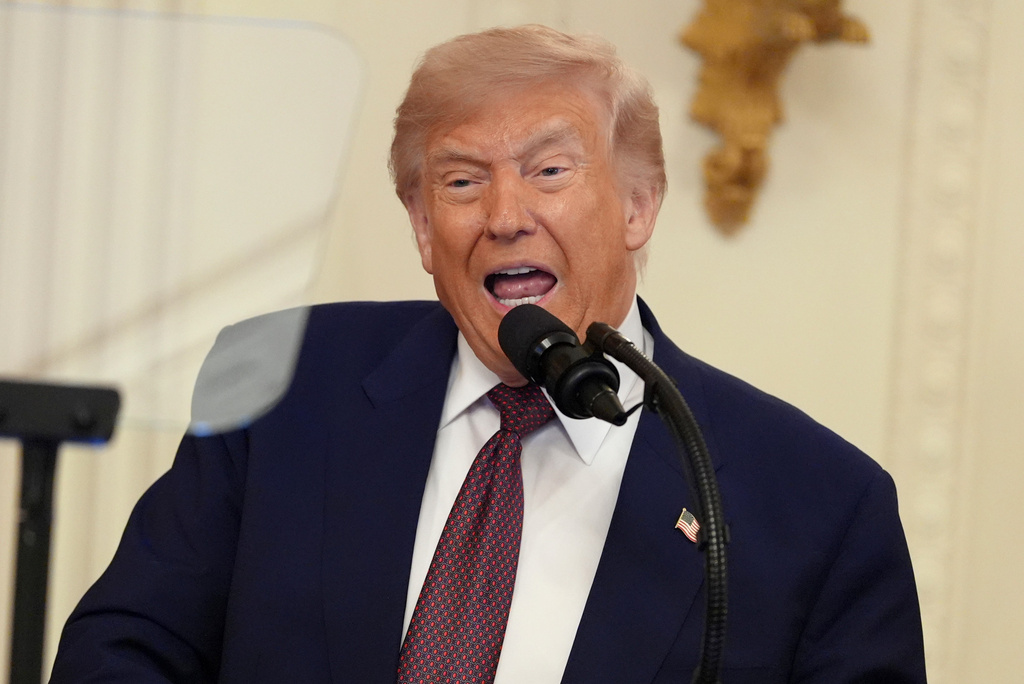 President donald trump warns the usa would turn to "hell" if texas turns blue