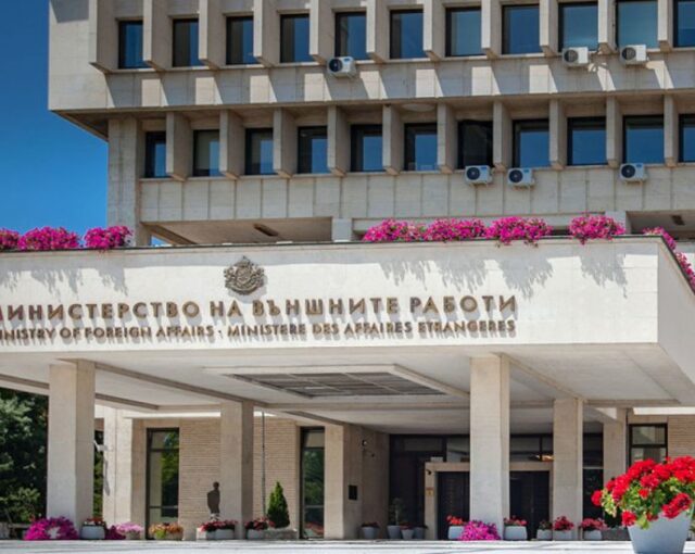 Външният министър поиска отзоваване на посланика ни в ОАЕ 2026