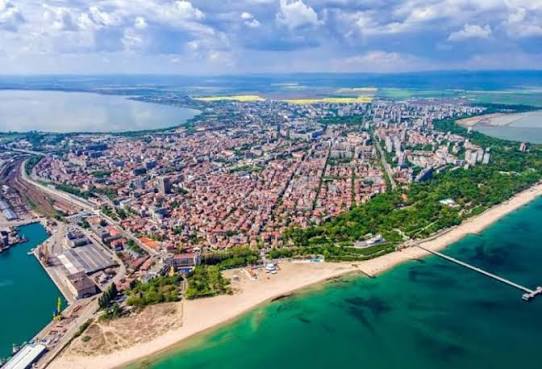 Икономиката на бургас 2026 109 2026 новините от българия бургас е важен икономически център на югоизточна българия с развита търговия, услуги, промишленост, транспорт,... 2026 българия новините balgarianovinite. Com 2026-10-03 20:23:26 икономиката на бургас 2026 информационна агенция за разследваща журналистика и разследващ репортаж бургас, българия