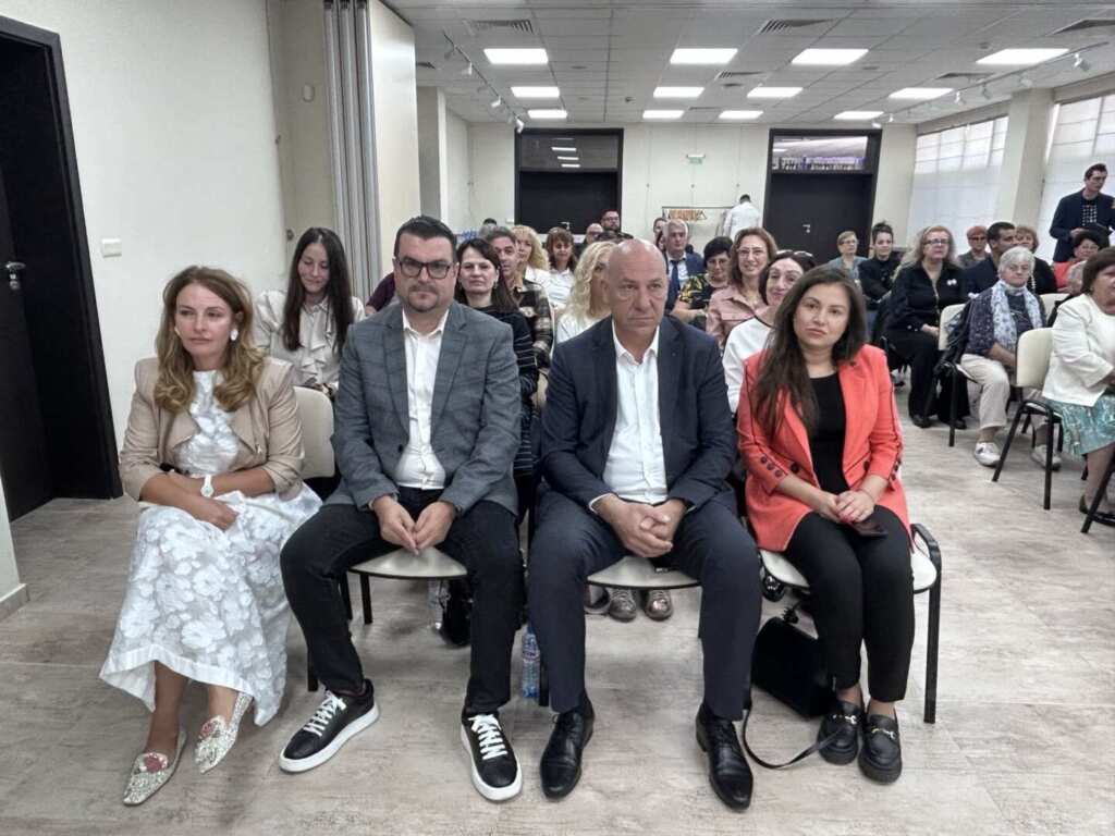 Почетния знак поп 2026 214 2026 новините от българия тринадесет учители от пет общини в бургаска област бяха отличени с почетния знак „поп георги джелебов“ за своя... 2026 българия новините balgarianovinite. Com 2026-10-04 10:16:45 почетния знак поп 2026 информационна агенция за разследваща журналистика и разследващ репортаж бургас, българия