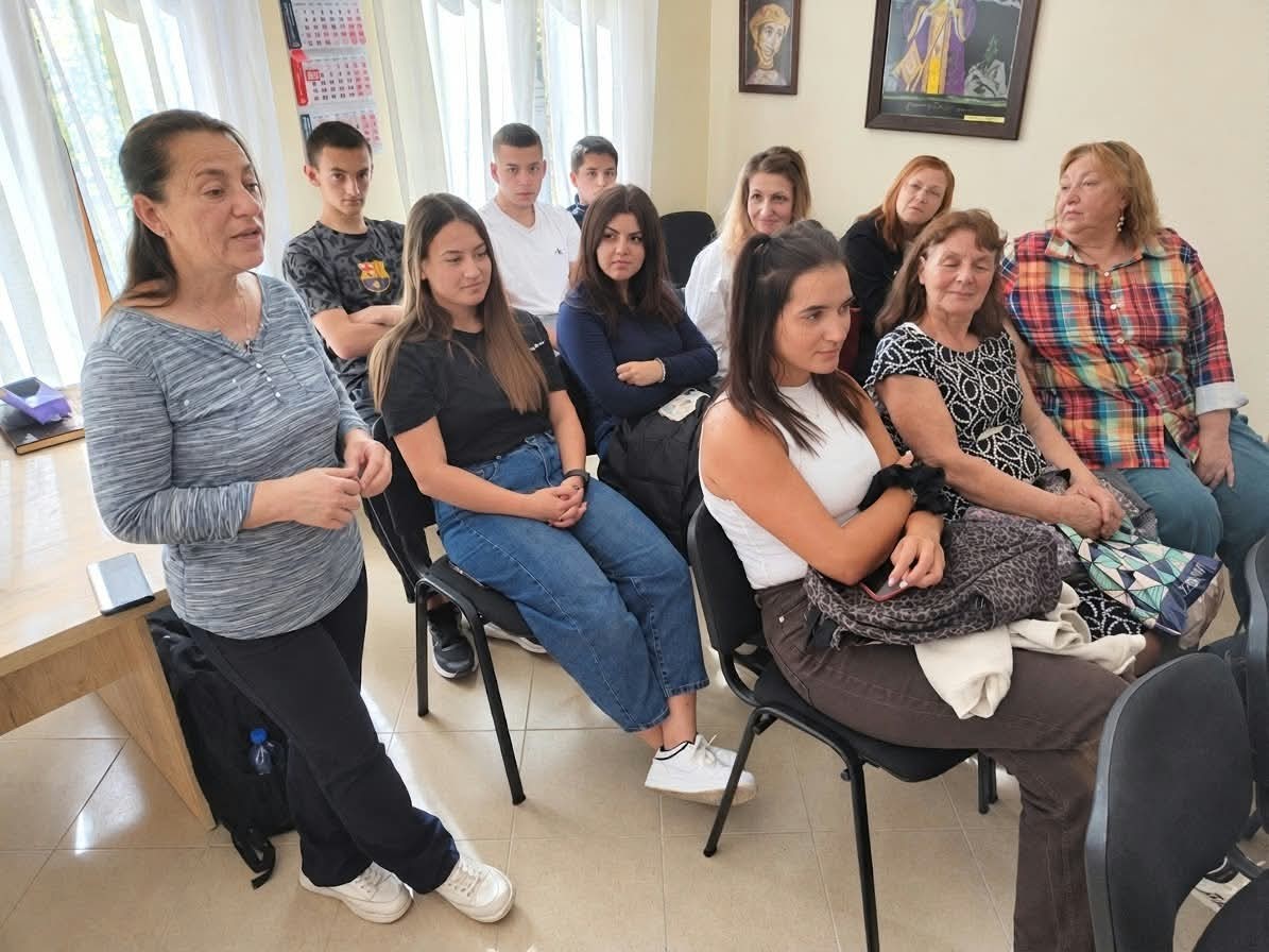 Архитектурното наследство arhitekturnoto nasledstvo kotel darvenata kash 4 2026 новините от българия в деня на архитектурата мария георгиева, жулияна-мария железова и константина михалева от туристически информационен... Архитектурното наследство на котел – от дървената къща до монументалния камък 2026 българия новините balgarianovinite. Com 2026-10-06 06:02:31 архитектурното наследство архитектурното наследство на котел – от дървената къща до монументалния камък 2026 информационна агенция за разследваща журналистика и разследващ репортаж бургас, българия