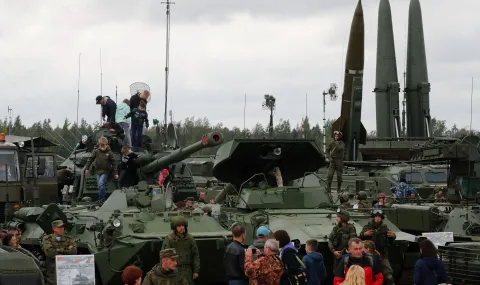 Експерт: Ракетите С-400 се засичат по-трудно заради ниската си траектория 2026
