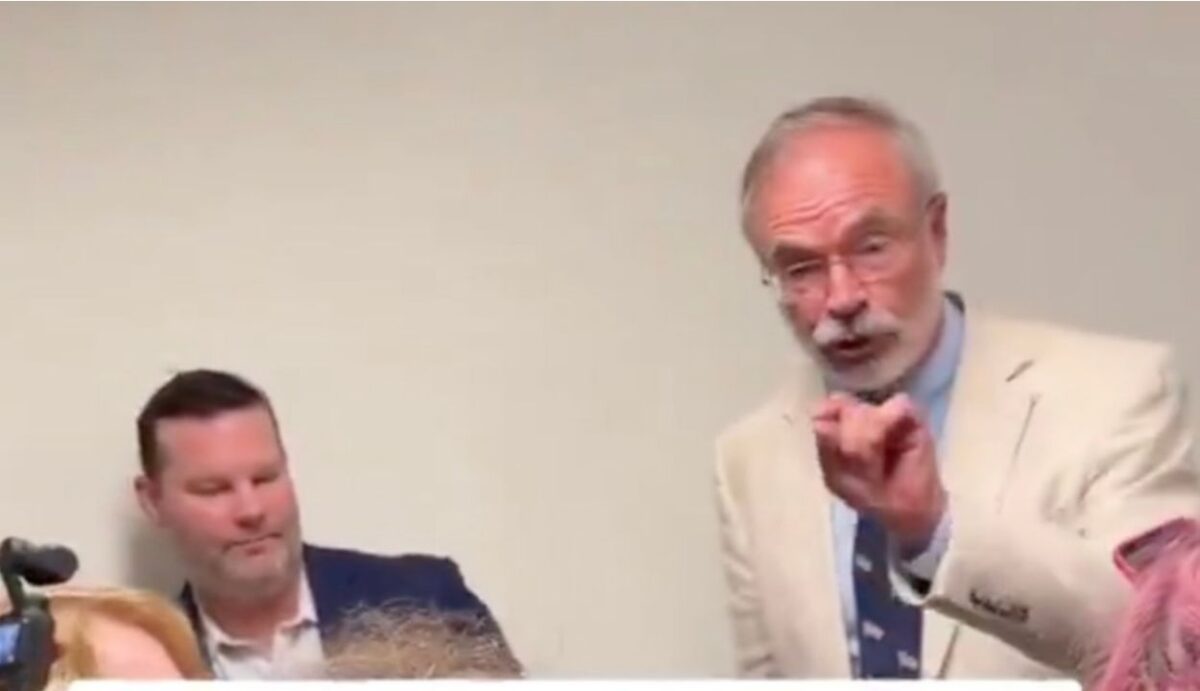 ‘get an officer in here! ’: gop congressman melts down in shocking clash with reporter he falsely accused of illegally taping him 2026