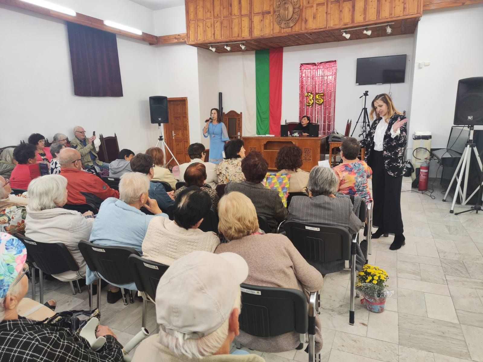 Организация на инвалидите godini obshtinska organizatsiya invalidite kot 10 2026 новините от българия 35 години от създаването си отбеляза общинската организация на инвалидите в котел. На празника присъстваха нейни... 35 години общинска организация на инвалидите в котел 2026 българия новините balgarianovinite. Com 2026-10-07 16:22:49 организация на инвалидите 35 години общинска организация на инвалидите в котел 2026 информационна агенция за разследваща журналистика и разследващ репортаж бургас, българия