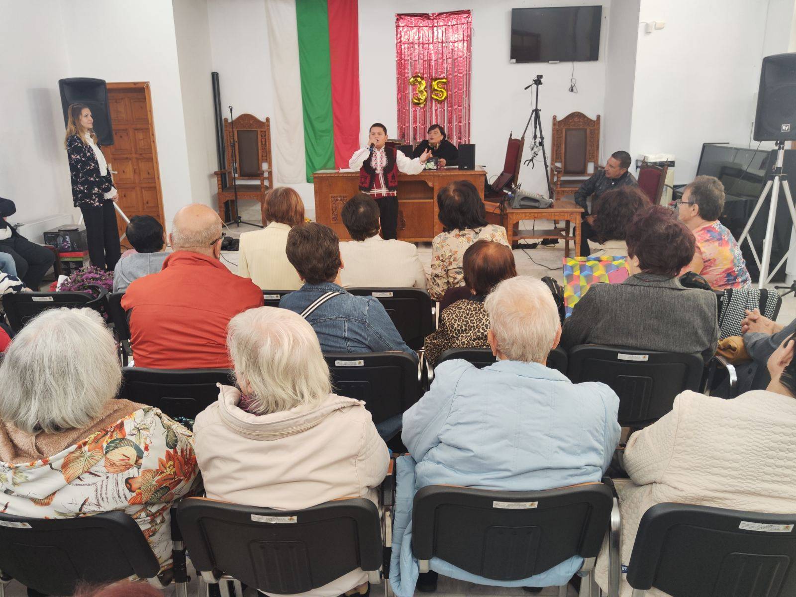 Организация на инвалидите godini obshtinska organizatsiya invalidite kot 3 2026 новините от българия 35 години от създаването си отбеляза общинската организация на инвалидите в котел. На празника присъстваха нейни... 35 години общинска организация на инвалидите в котел 2026 българия новините balgarianovinite. Com 2026-10-07 16:22:49 организация на инвалидите 35 години общинска организация на инвалидите в котел 2026 информационна агенция за разследваща журналистика и разследващ репортаж бургас, българия