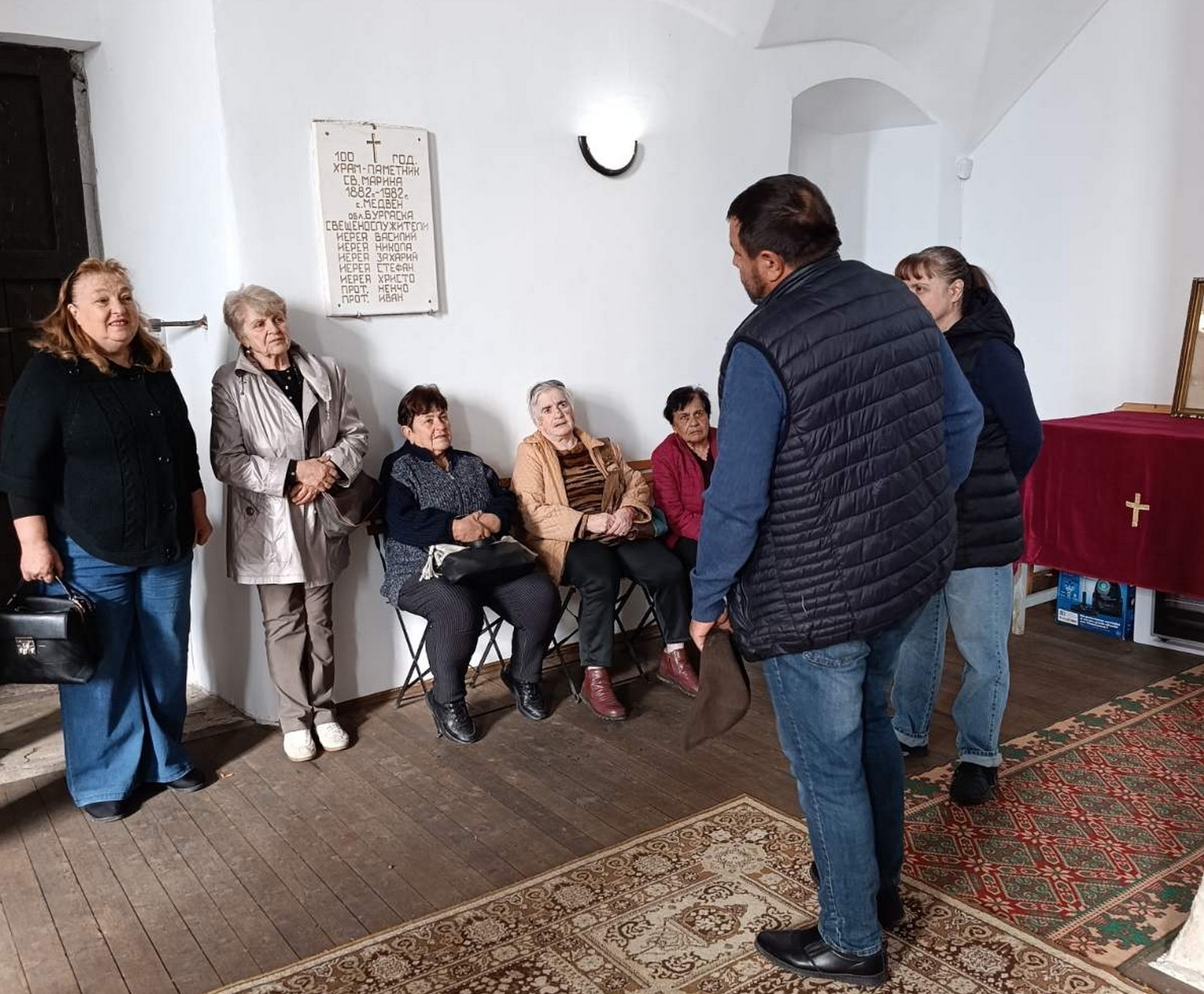 Свети иван рилски ikona sveti ivan rilski beshe darena hram svet 2 2026 новините от българия осветена икона на свети иван рилски беше дарена на храм „света марина“ в село медвен днес. Поводът събра кметския... Икона на свети иван рилски беше дарена на храм „света марина“ в село медвен 2026 българия новините balgarianovinite. Com 2026-10-20 06:16:46 свети иван рилски икона на свети иван рилски беше дарена на храм „света марина“ в село медвен 2026 информационна агенция за разследваща журналистика и разследващ репортаж бургас, българия