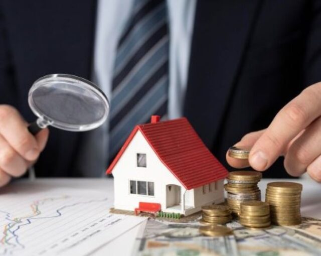 Имотният пазар се срина: продажбите падат с над 20% 2026