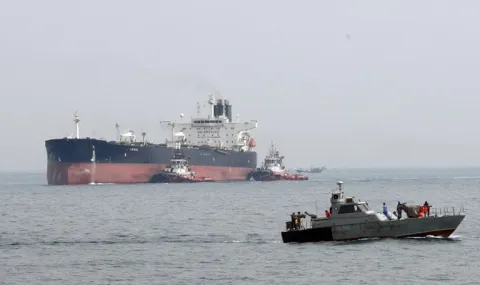 Иранската армия удари трети танкер за два дни в Ормузкия проток 2026