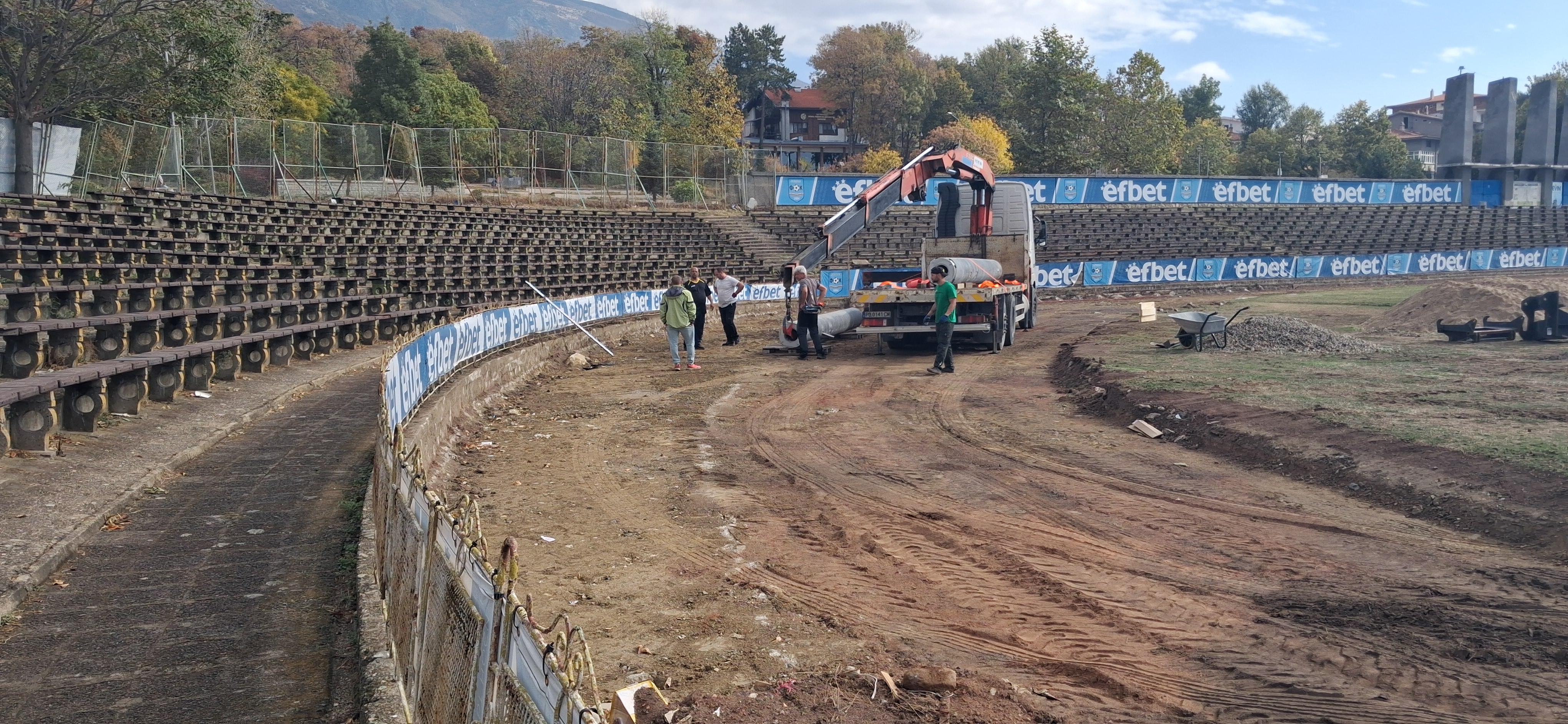 Карлово с нова karlovo nova sportna pridobivka izgrazhdat 400 4 2026 новините от българия нова, модерна лекоатлетическа писта се изгражда на стадион „васил левски“ в карлово. Спортното съоръжение ще бъде с... Карлово с нова спортна придобивка: изграждат 400-метрова лекоатлетическа писта с модерно led осветление 2026 българия новините balgarianovinite. Com 2026-10-23 07:26:05 карлово с нова карлово с нова спортна придобивка: изграждат 400-метрова лекоатлетическа писта с модерно led осветление 2026 информационна агенция за разследваща журналистика и разследващ репортаж бургас, българия