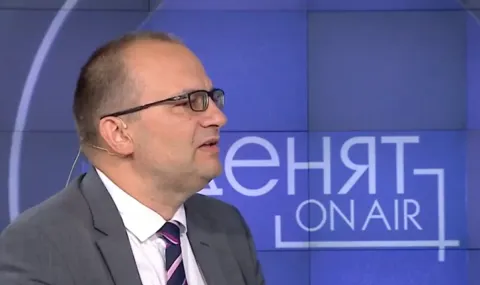 Мартин Димитров: Властта се страхува да не обиди Русия, чака бурята да отмине 2026