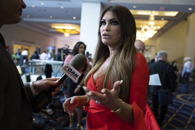 Media World Erupts at WSJ’s ‘Jaw-Dropping’ Guilfoyle ‘Grifting’ Exposé: ‘Signal Me Babe!!!’ 2026