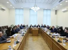 Министър Пеев даде 2 седмици срок за подготовката на БДЖ и „Ивкони Експрес“ за жп превозите от 13 декември 2026 Министър Пеев даде 2 седмици срок за подготовката на БДЖ и „Ивкони Експрес“ за жп превозите от 13 декември 2026