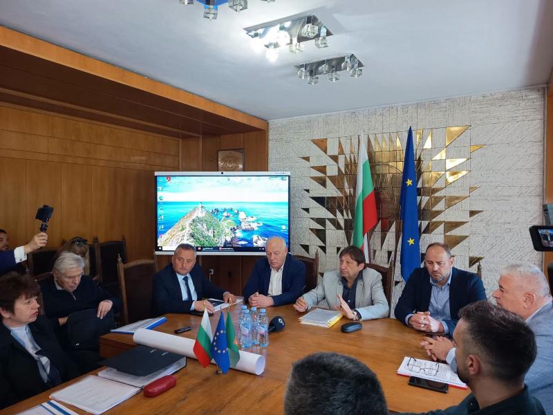 Министър Шишков получил амнезия пред депутат от ПБ?! Позицията на Общината за пътя Смолян - Пампорово 2026