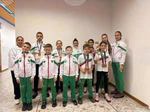 Плевенският клуб „спартак 14“ спечели 10 златни медала на световното първенство и световната купа по шотокан карате–до