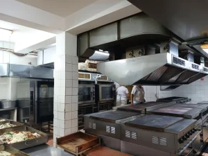 Обновените помещения и оборудване гарантират топла храна за 400 потребители