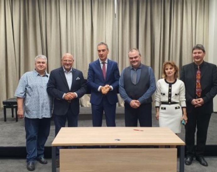 Нма „проф. Панчо владигеров“ откри с водосвет за здраве учебната година в своя нов филиал в бургас 2026 | общество 2026 новините от българия - bulgarianovinite. Com Img