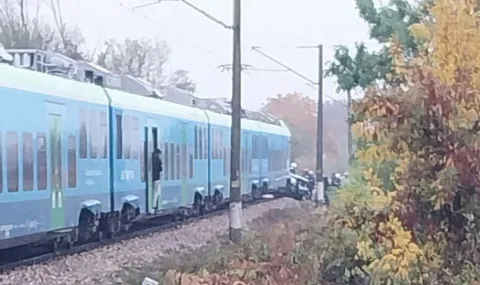 Нова катастрофа след неправилно пресичане на жп линия от страна на лек автомобил - още една от новите мотриси Шкода е извън строя 2026