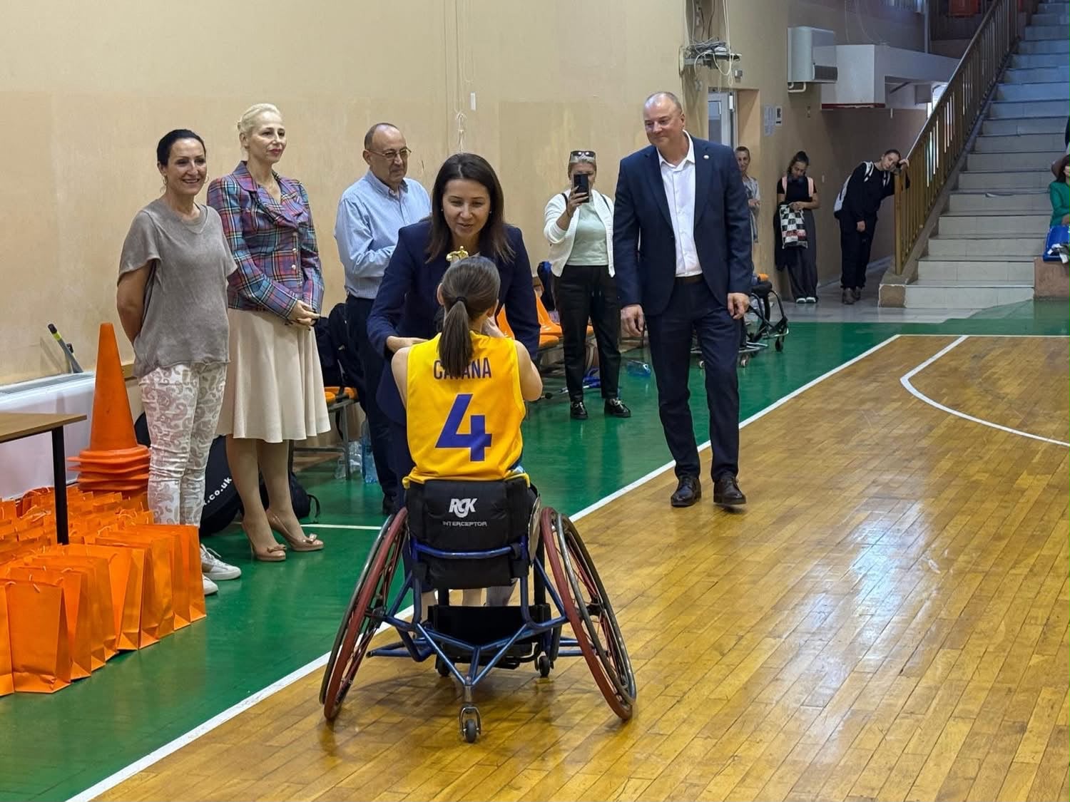 Новини сливен oblastniyat upravitel sliven podkrepi mezhduna 1 2026 новините от българия областният управител подкрепи международния турнир по баскетбол на колички „inwheel“, който се проведе от 2 до 4... Областният управител на сливен подкрепи международния турнир по баскетбол на колички „inwheel“ 2026 българия новините balgarianovinite. Com 2026-10-05 09:13:04 новини сливен областният управител на сливен подкрепи международния турнир по баскетбол на колички „inwheel“ 2026 информационна агенция за разследваща журналистика и разследващ репортаж бургас, българия