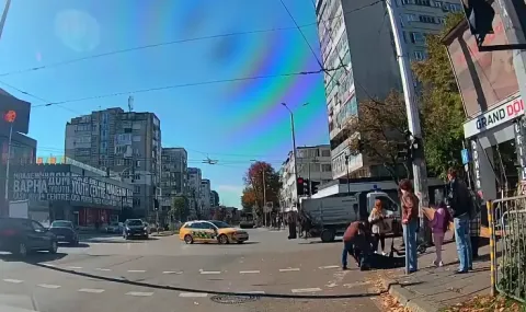 Плоскост от строеж падна върху жена и я прати на платното на булевард във Варна 2026