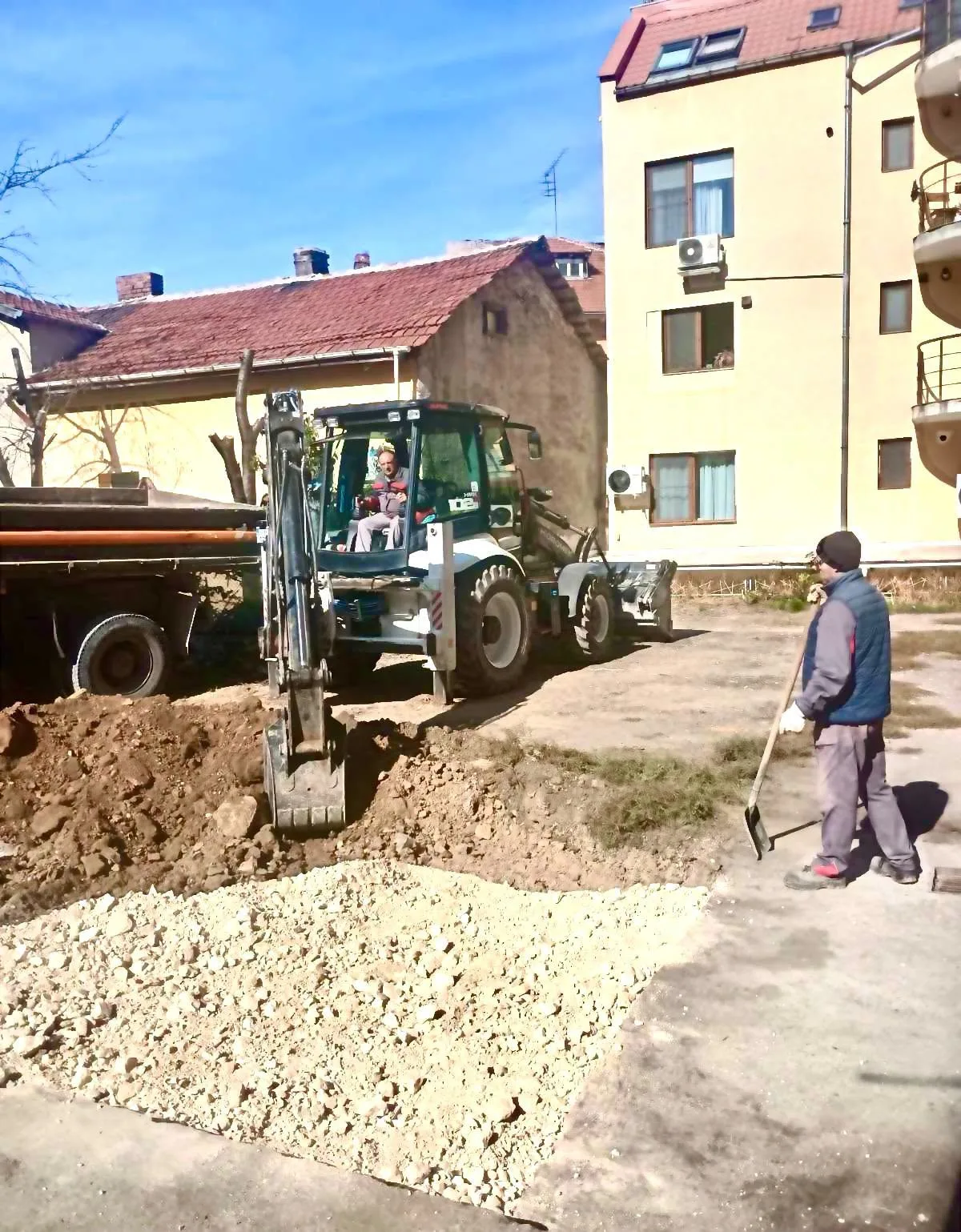 Приключиха смр около priklyuchiha smr okolo blok verila 2026 2 2026 новините от българия приключиха ремонтните дейности на пространството, обособено за паркиране на превозни средства пред бл. „верила“.... Приключиха смр около блок верила 2026 българия новините balgarianovinite. Com 2026-10-23 15:02:40 приключиха смр около приключиха смр около блок верила 2026 информационна агенция за разследваща журналистика и разследващ репортаж бургас, българия