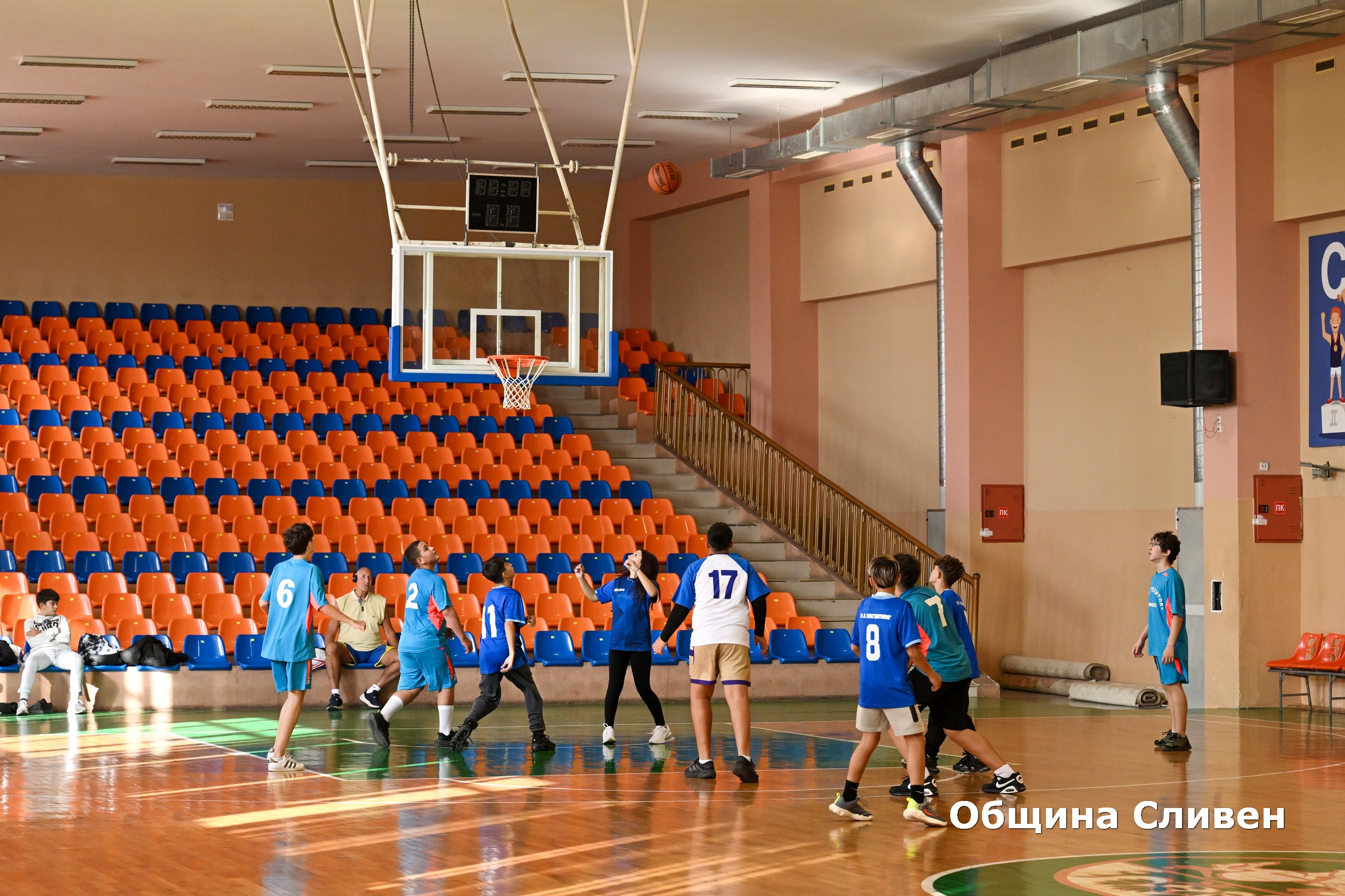 Продължават спортните двубои prodalzhavat sportnite dvuboi turnira kupata k 2 2026 новините от българия петият турнир в сливен за купата на кмета продължава. След футбола, днес започнаха спортните срещи по волейбол и... Продължават спортните двубои в турнира за купата на кмета 2026 българия новините balgarianovinite. Com 2026-10-20 12:22:26 продължават спортните двубои продължават спортните двубои в турнира за купата на кмета 2026 информационна агенция за разследваща журналистика и разследващ репортаж бургас, българия