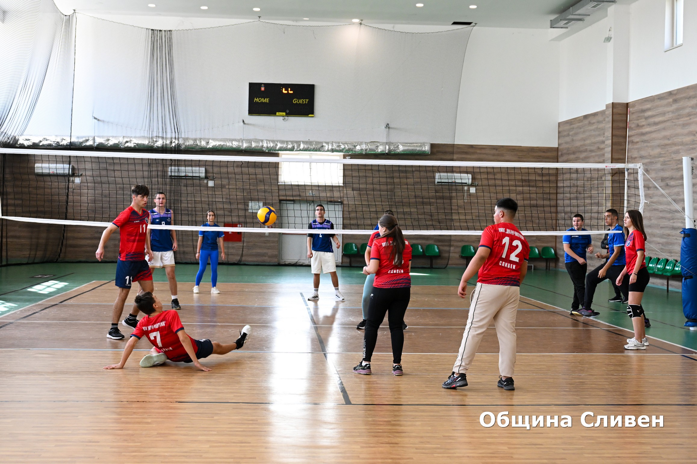 Продължават спортните двубои prodalzhavat sportnite dvuboi turnira kupata k 7 2026 новините от българия петият турнир в сливен за купата на кмета продължава. След футбола, днес започнаха спортните срещи по волейбол и... Продължават спортните двубои в турнира за купата на кмета 2026 българия новините balgarianovinite. Com 2026-10-20 12:22:26 продължават спортните двубои продължават спортните двубои в турнира за купата на кмета 2026 информационна агенция за разследваща журналистика и разследващ репортаж бургас, българия