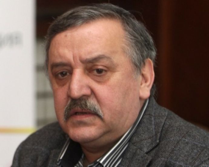 Проф. Кантарджиев: Първите случаи на грип не означават епидемия, но забавяне на ваксините крие риск 2026