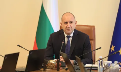 Румен Радев за атаката с дронове: Има предпоставки, които сочат към една страна, но нямаме никакви доказателства 2026