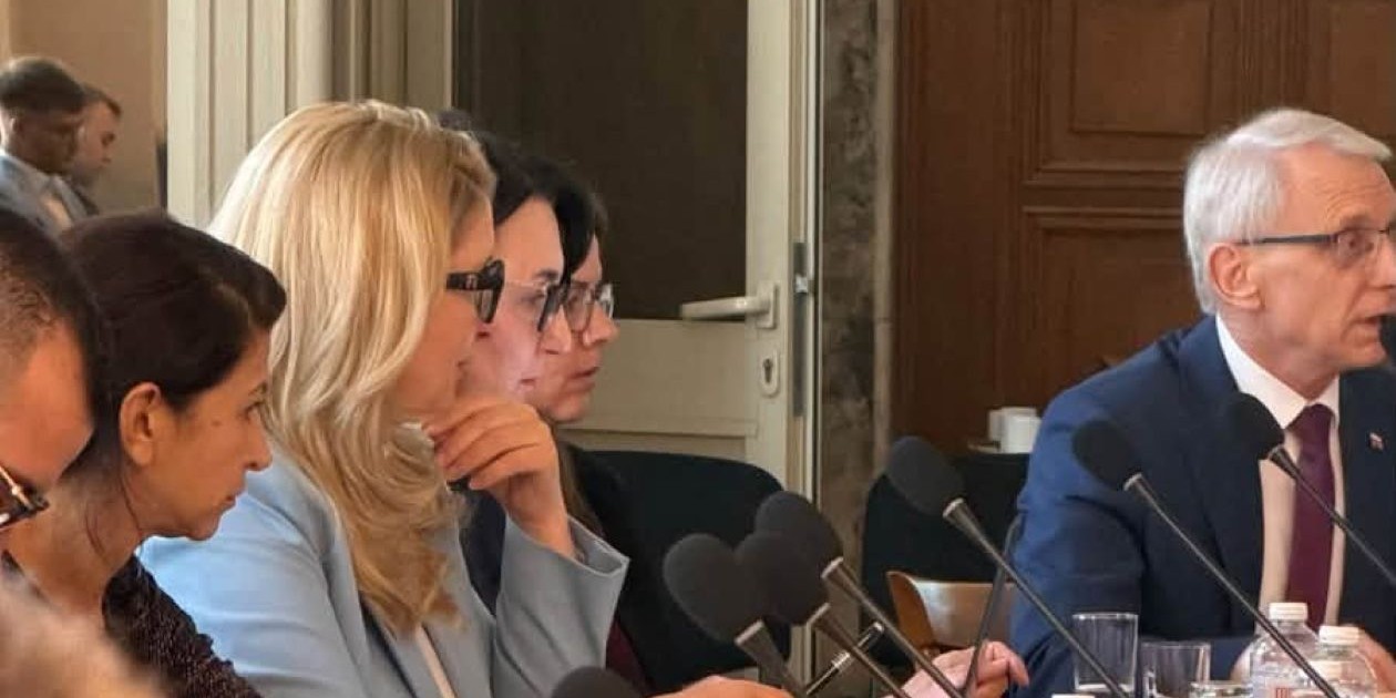 Татяна султанова на експертна дискусия за бъдещето на българското образование