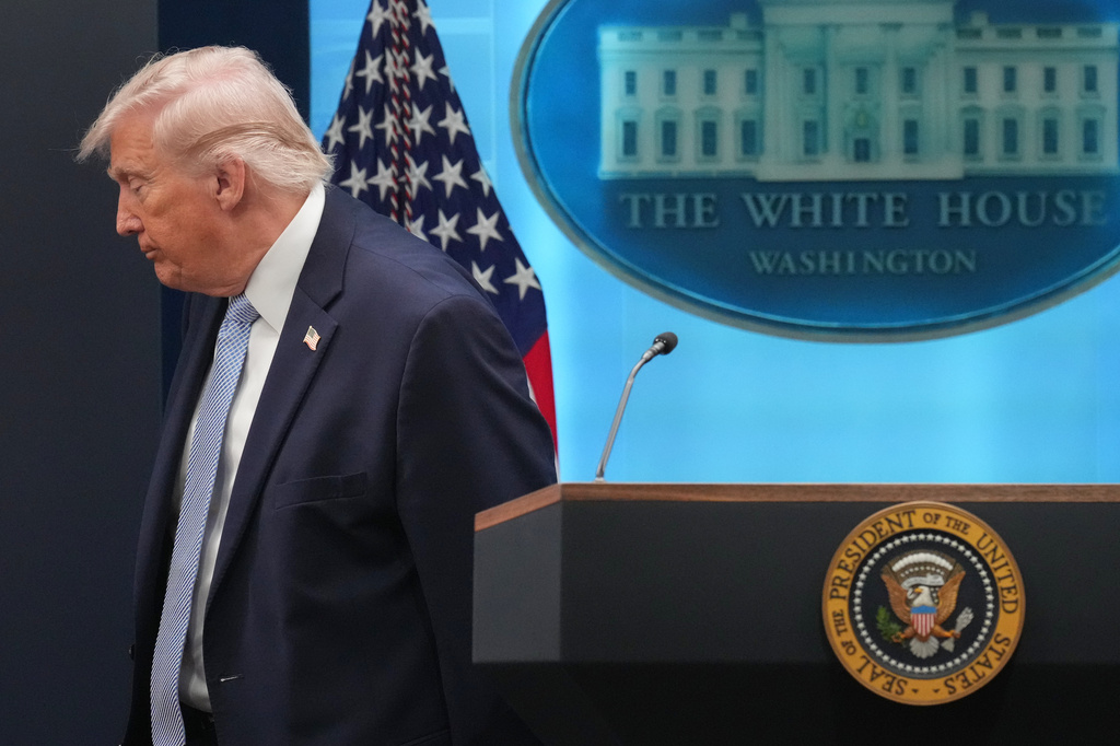 Briefing room trump floated kicking press out and replacing 2026 world news from bulgaria bulgaria news ap photo/mark schiefelbein
president donald trump has repeatedly floated the idea of booting reporters... Trump floated kicking press out of wh and replacing briefing room with a swimming pool — nyt’s maggie haberman reports 2026 българия новините balgarianovinite. Com 2026-10-20 23:07:24 briefing room trump floated kicking press out of wh and replacing briefing room with a swimming pool — nyt’s maggie haberman reports 2026 investigative journalism and investigative reporting news agency burgas bulgaria