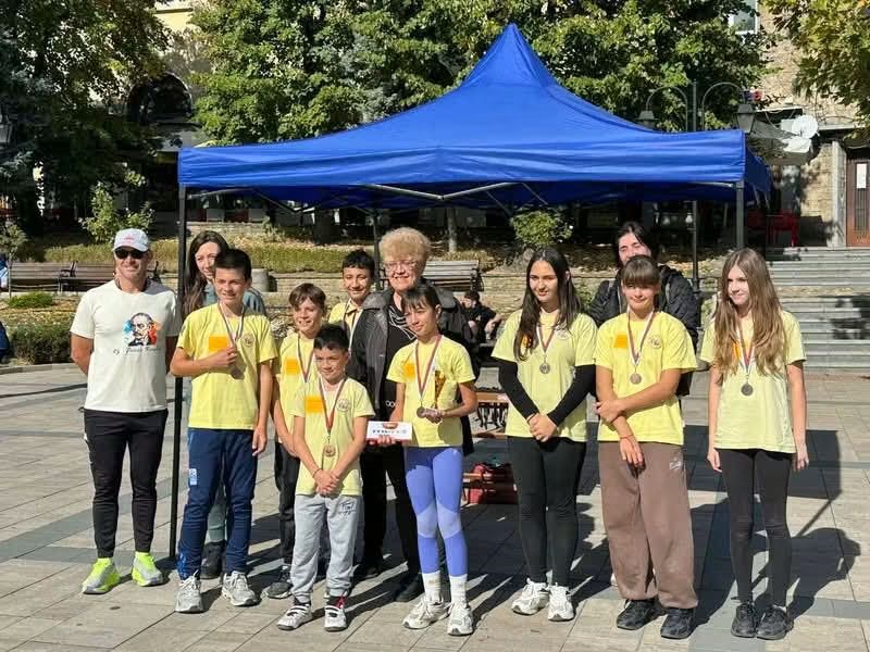 65-годишнината на райно uchenitsi karlovski uchilishta premeriha sili 2 2026 новините от българия ученици от четири карловски училища премериха сили в надпревара, посветена на 65-годишнината на оу „райно... Ученици от карловски училища премериха сили в надпревара, посветена на 65-годишнината на оу „райно попович“ 2026 българия новините balgarianovinite. Com 2026-10-16 16:07:22 65-годишнината на райно ученици от карловски училища премериха сили в надпревара, посветена на 65-годишнината на оу „райно попович“ 2026 информационна агенция за разследваща журналистика и разследващ репортаж бургас, българия