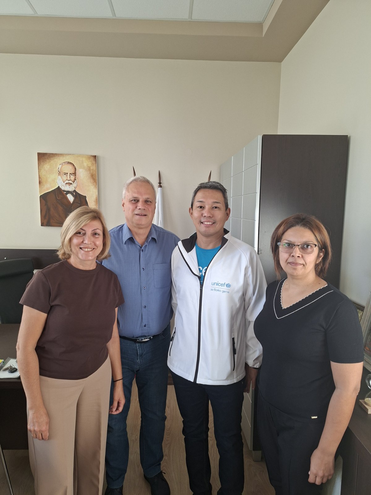 Уницеф и областната unitsef oblastnata bolnitsa sliven obsadiha us 1 2026 новините от българия ръководителят на уницеф в българия мио немото проведе първа официална среща с д-р васислав петров, изпълнителен... Уницеф и областната болница в сливен обсъдиха устойчивостта и развитието на патронажната грижа 2026 българия новините balgarianovinite. Com 2026-10-06 05:50:30 уницеф и областната уницеф и областната болница в сливен обсъдиха устойчивостта и развитието на патронажната грижа 2026 информационна агенция за разследваща журналистика и разследващ репортаж бургас, българия